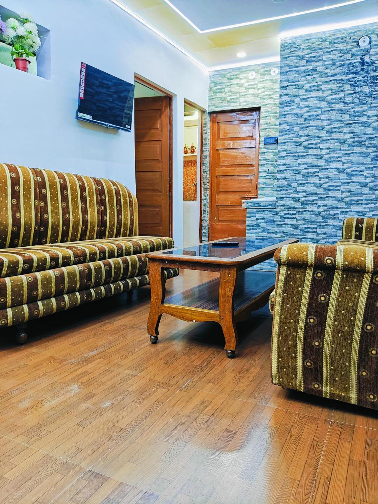 Kiara Home Stays Varanasi Dış mekan fotoğraf